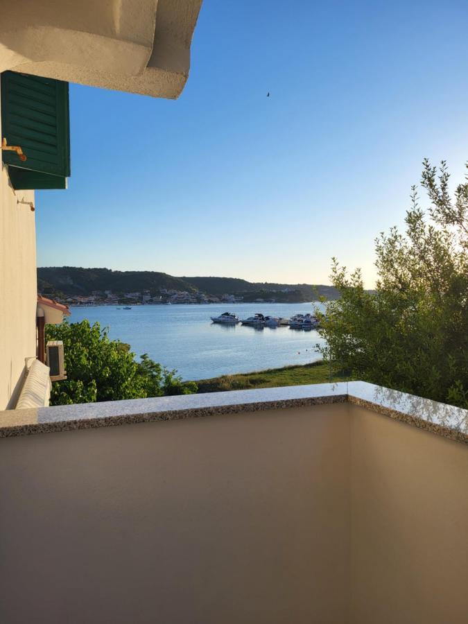 Apartmani Mira Supetarska Draga Εξωτερικό φωτογραφία