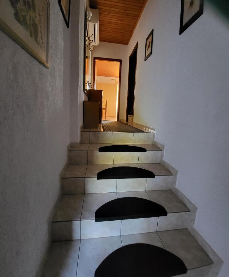 Apartmani Mira Supetarska Draga Εξωτερικό φωτογραφία