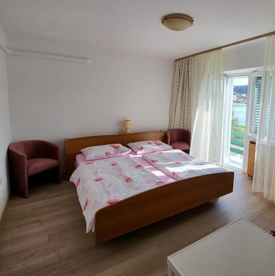 Apartmani Mira Supetarska Draga Εξωτερικό φωτογραφία