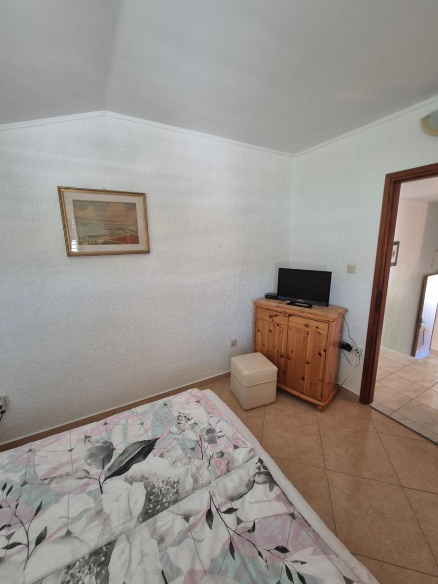 Apartmani Mira Supetarska Draga Δωμάτιο φωτογραφία
