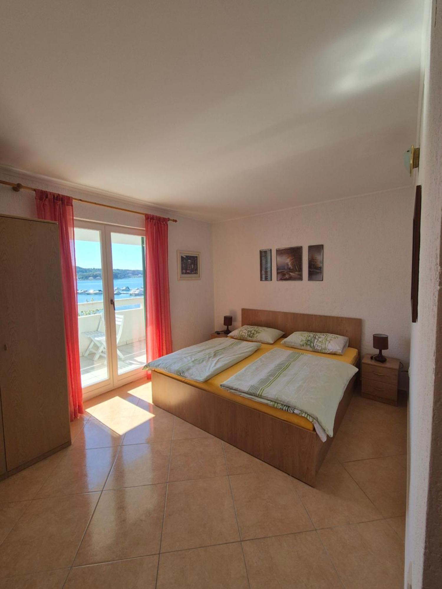 Apartmani Mira Supetarska Draga Εξωτερικό φωτογραφία